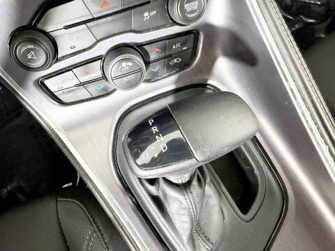 2015 Dodge Challenger SXT