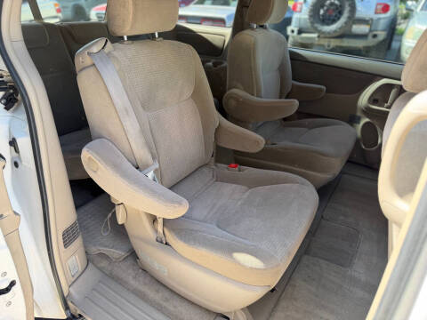 2008 Toyota Sienna LE 7-Passenger