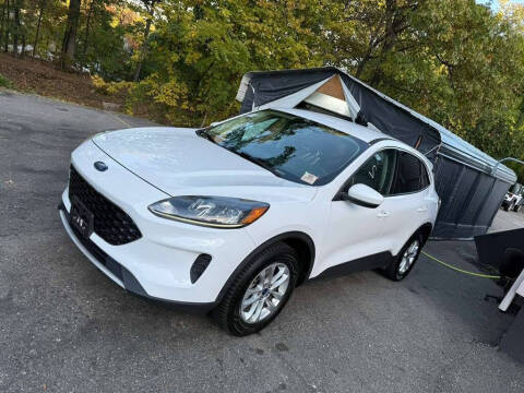 2020 Ford Escape SE