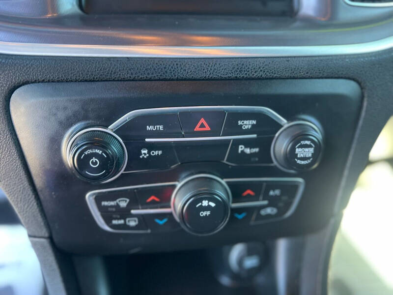 2020 Dodge Charger SXT