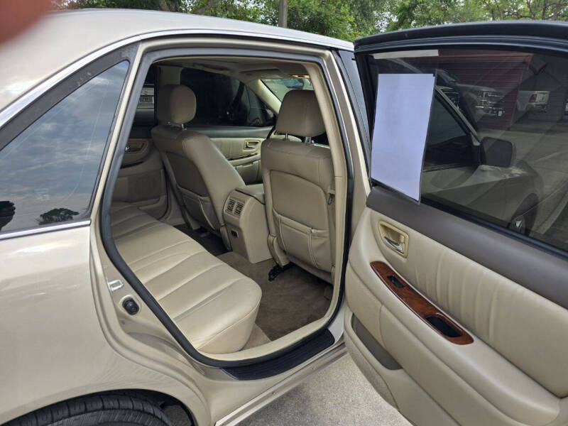 2004 Toyota Avalon XLS