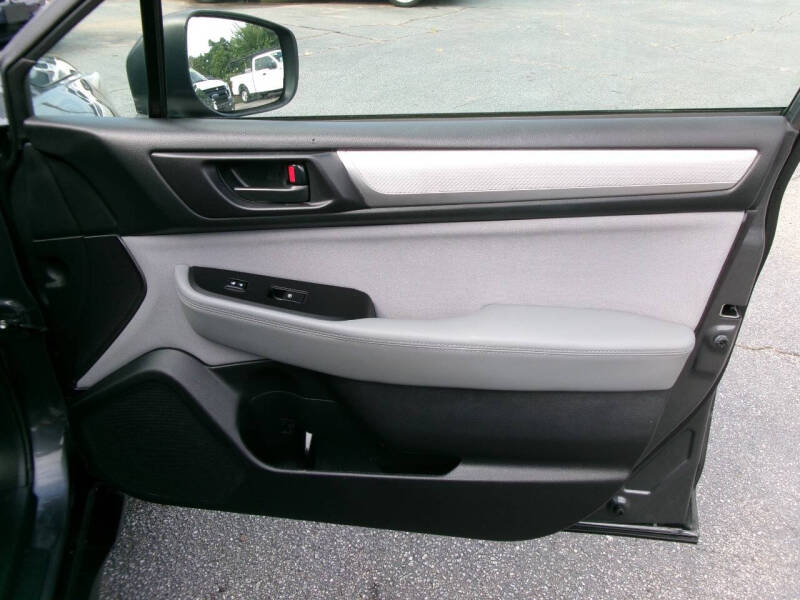 2018 Subaru Outback 2.5i