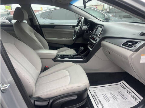 2018 Hyundai Sonata Hybrid SE