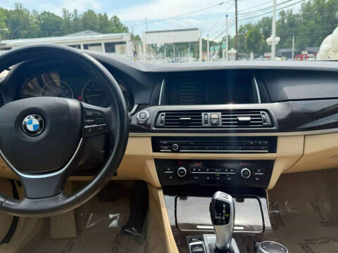 2015 BMW 5 Series 528i xDrive