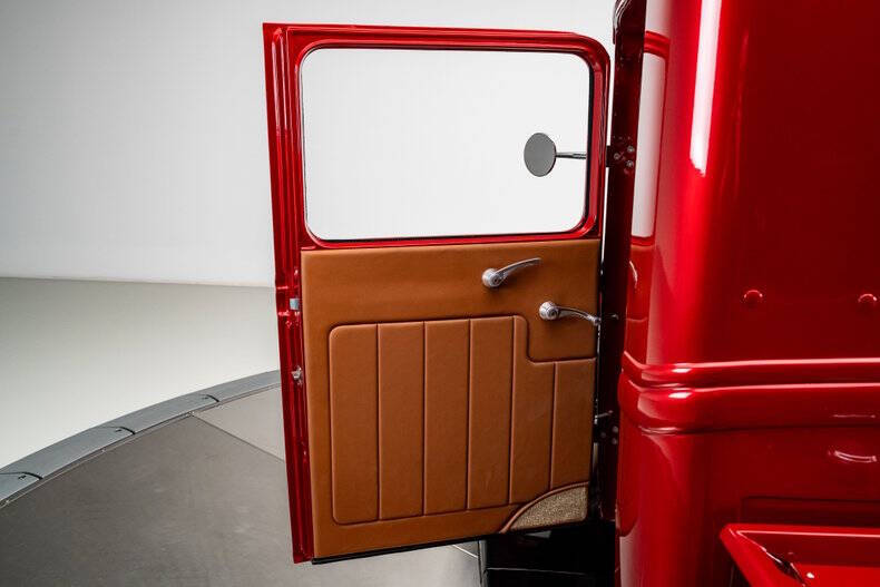 1932 Ford F-100