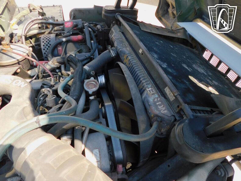 2008 AM General Hummer