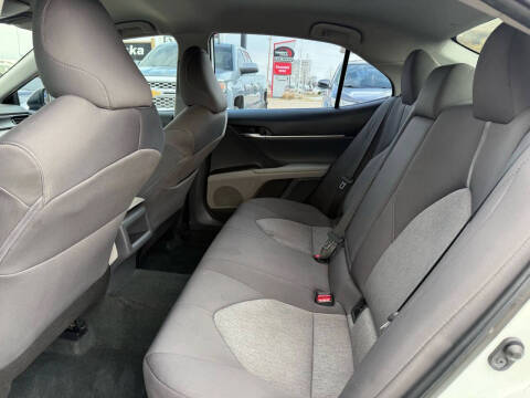 2022 Toyota Camry LE