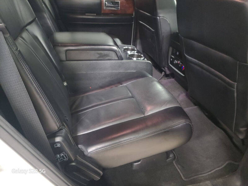 2017 Lincoln Navigator Select