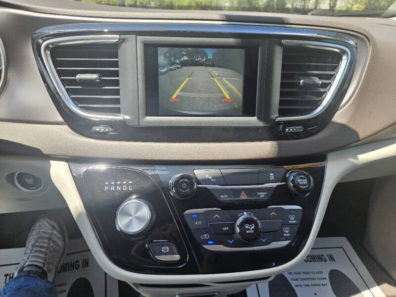 2018 Chrysler Pacifica L
