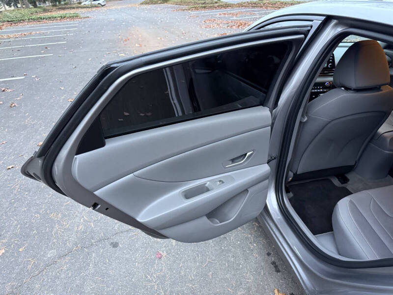 2023 Hyundai Elantra Hybrid Blue