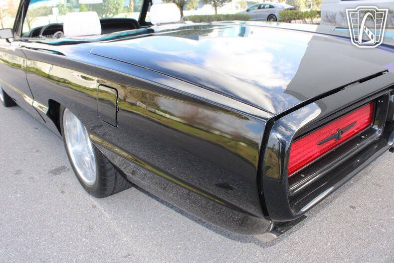 1964 Ford Thunderbird