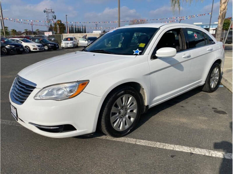2012 Chrysler 200 LX