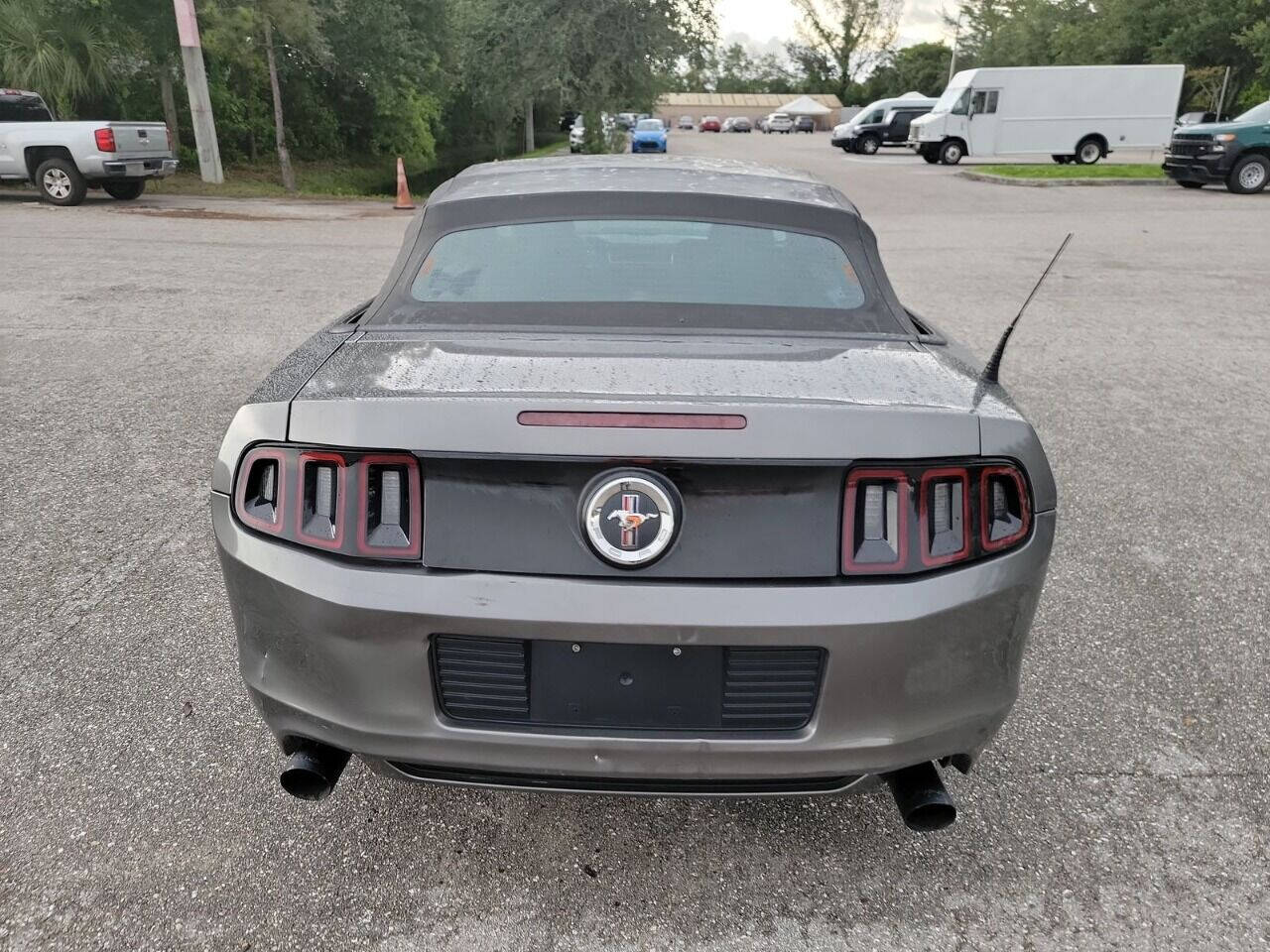 2014 FORD Mustang Convertible - $6,495