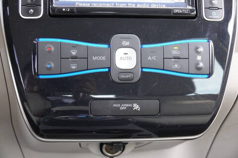 2011 Nissan LEAF SV