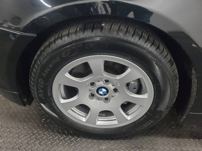 2004 BMW 5 Series 525i