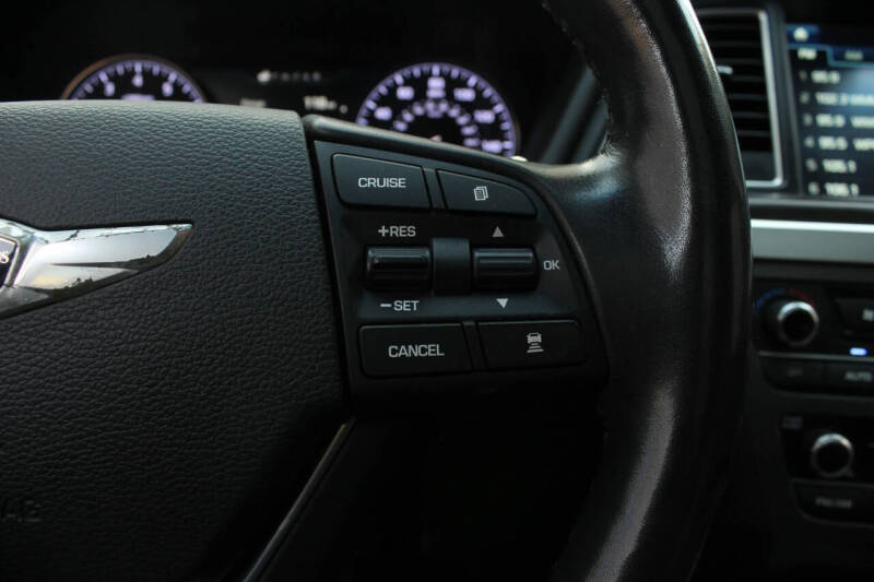 2016 Hyundai Genesis