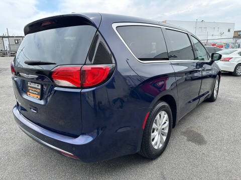 2019 Chrysler Pacifica Touring Plus