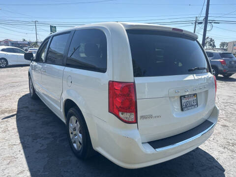 2012 Dodge Grand Caravan American Value Package