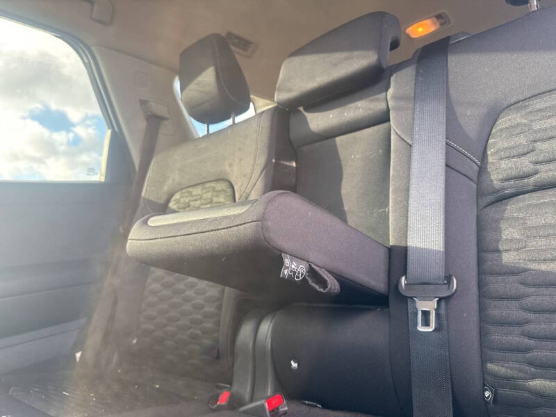 2022 Nissan Pathfinder S