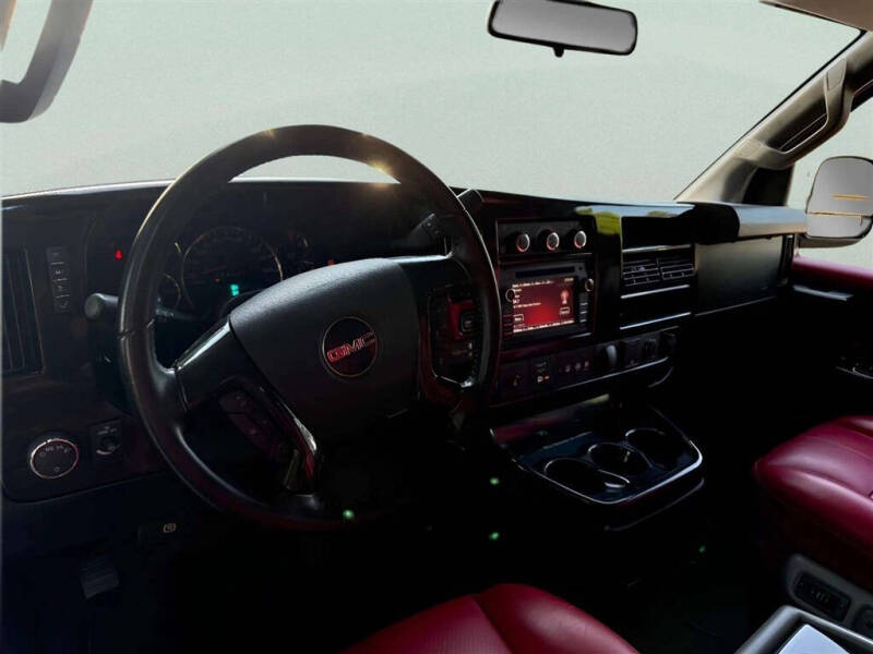 2018 GMC Savana 2500