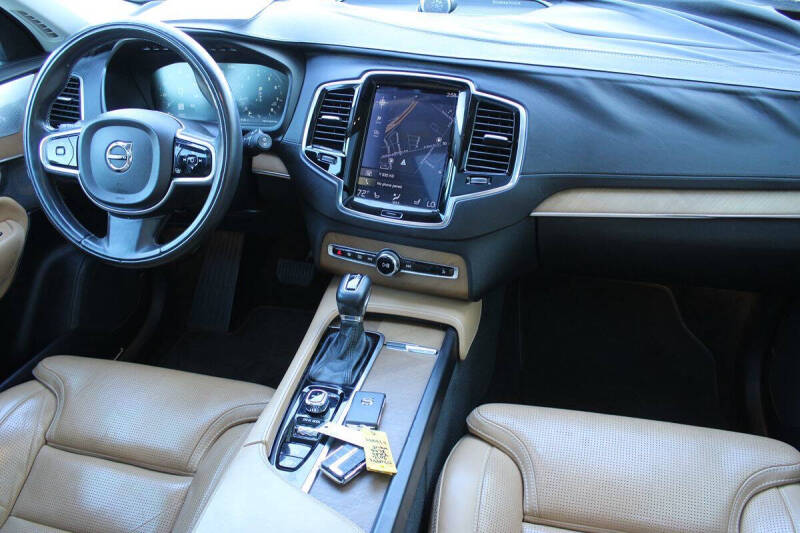 2016 Volvo XC90 T6 Inscription