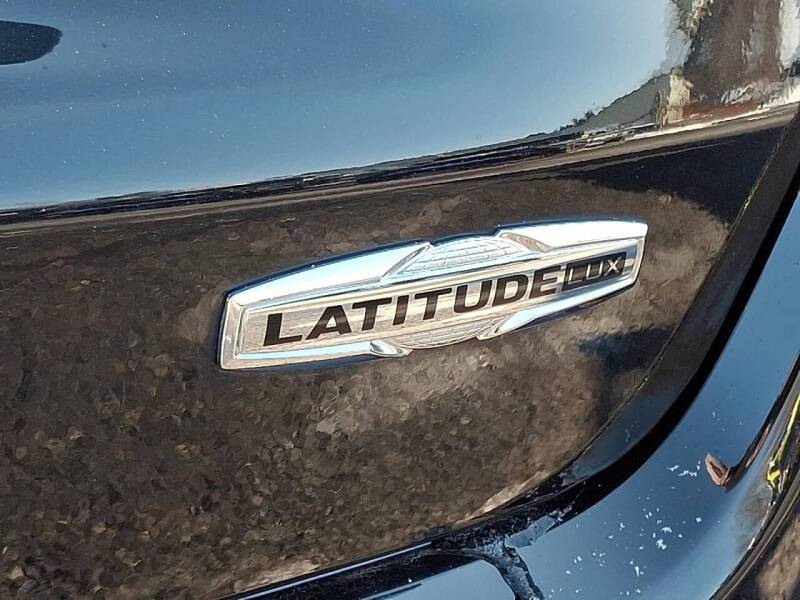 2023 Jeep Compass Latitude Lux