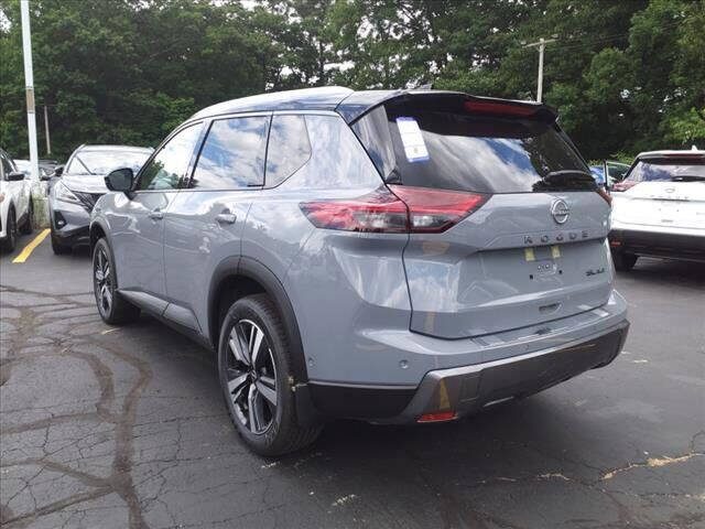 2024 Nissan Rogue SL