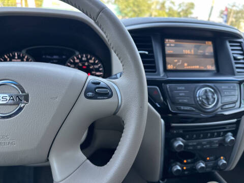 2014 Nissan Pathfinder SV