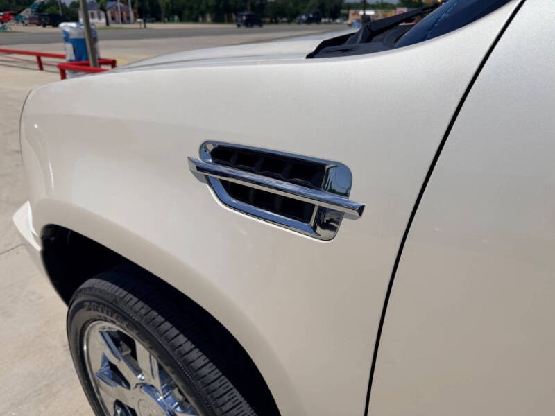 2012 Cadillac Escalade Luxury
