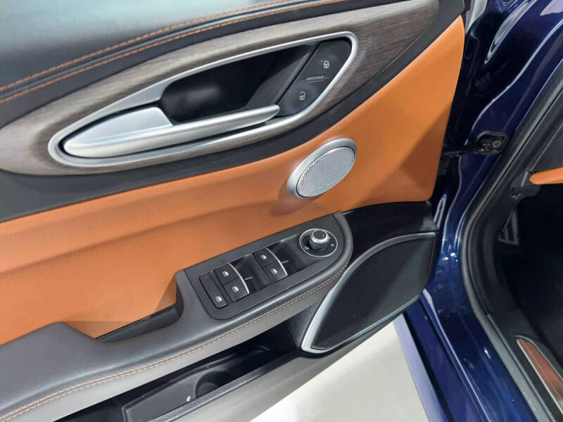 2019 Alfa Romeo Giulia Ti Lusso