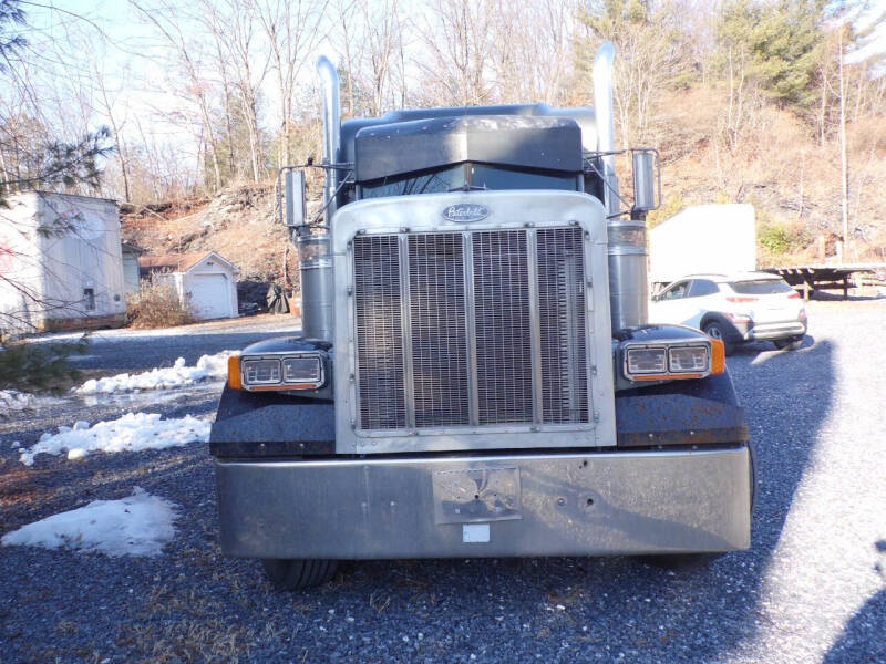 2003 Peterbilt 379