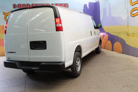 2025 Chevrolet Express 2500