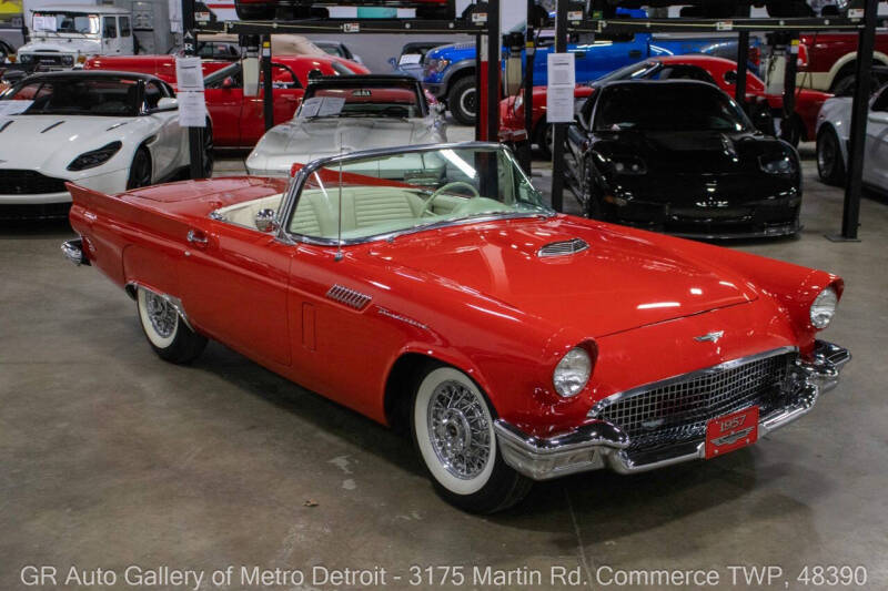 1957 Ford Thunderbird