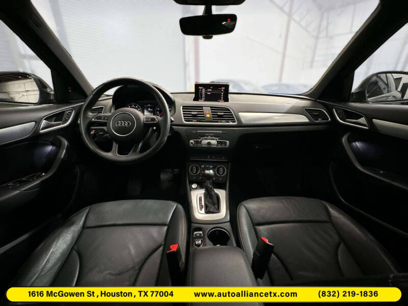 2017 Audi Q3 2.0T Premium Plus