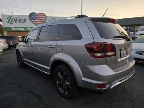 2018 Dodge Journey Crossroad