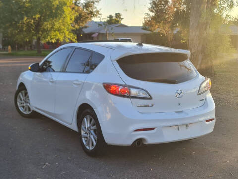 2013 Mazda MAZDA3 i Grand Touring