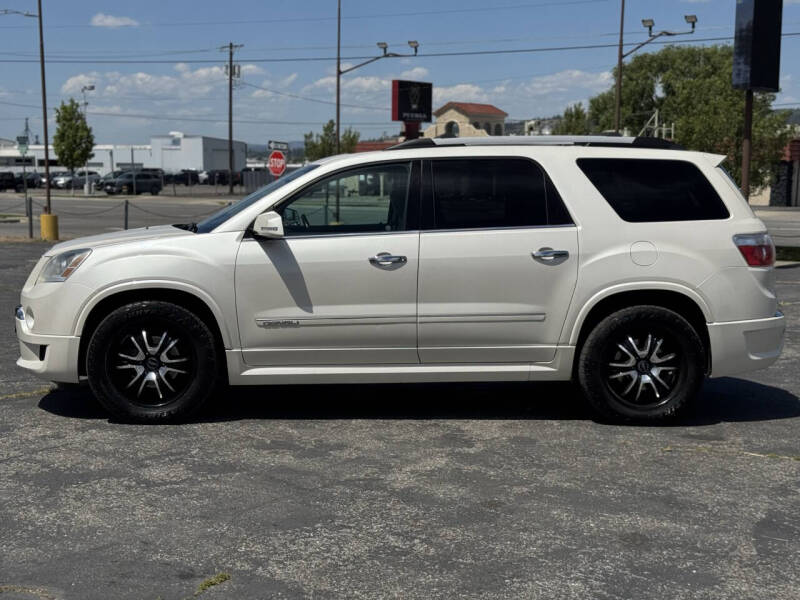 2011 GMC Acadia Denali