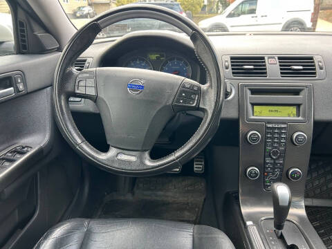 2010 Volvo S40 T5 R-Design