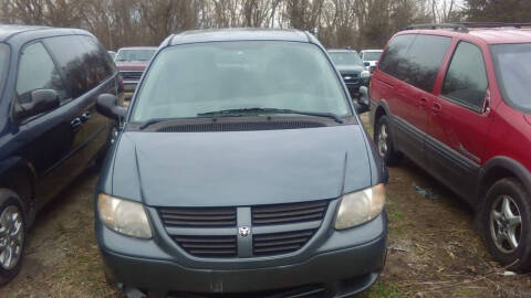 2005 Dodge Caravan for sale at New Start Motors LLC - Rockville in Rockville IN