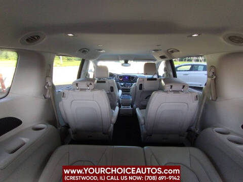 2017 Chrysler Pacifica Touring-L Plus