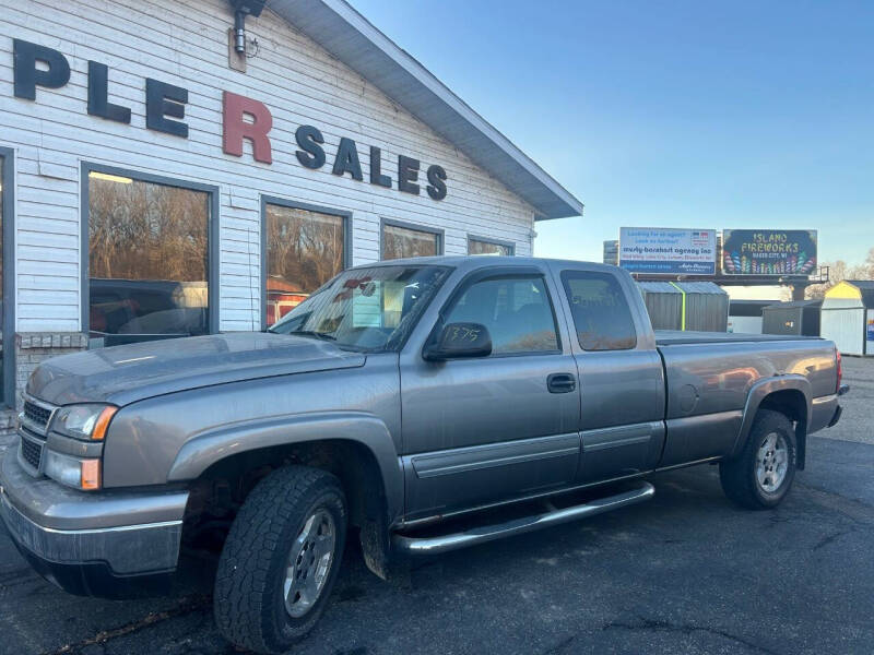 2007 Chevrolet Silverado 1500 Classic for sale at Triple R Sales in Lake City MN