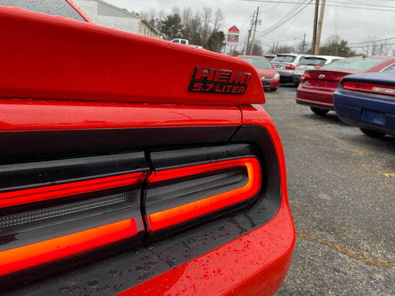 2016 Dodge Challenger R/T Plus