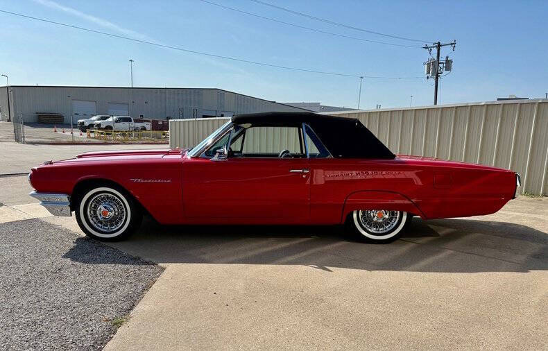 1964 Ford Thunderbird