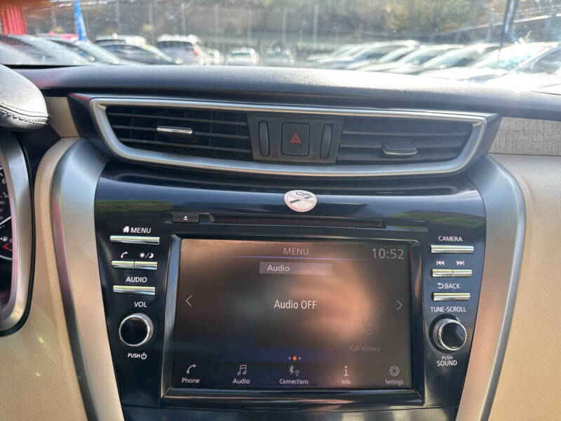 2023 Nissan Murano SV