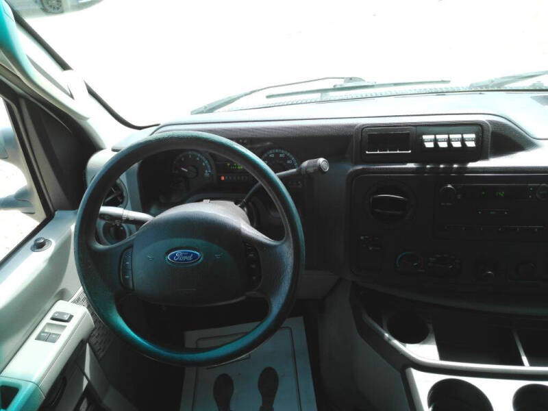 2012 Ford E-Series