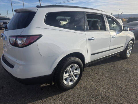 2017 Chevrolet Traverse LS