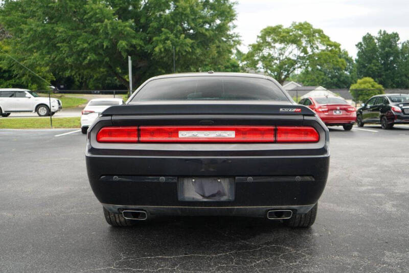 2014 Dodge Challenger SRT8 Core