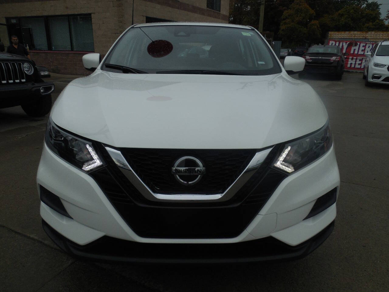 2021 Nissan Rogue Sport for sale at VIP Motor Sales in Hazel Park, MI