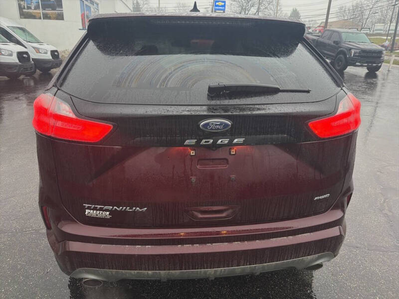 2021 Ford Edge Titanium