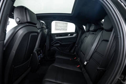 2025 Porsche Cayenne Coupe